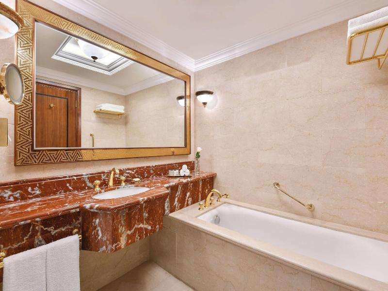 Sheraton Grand Doha Resort & Convention Hotel - Oda