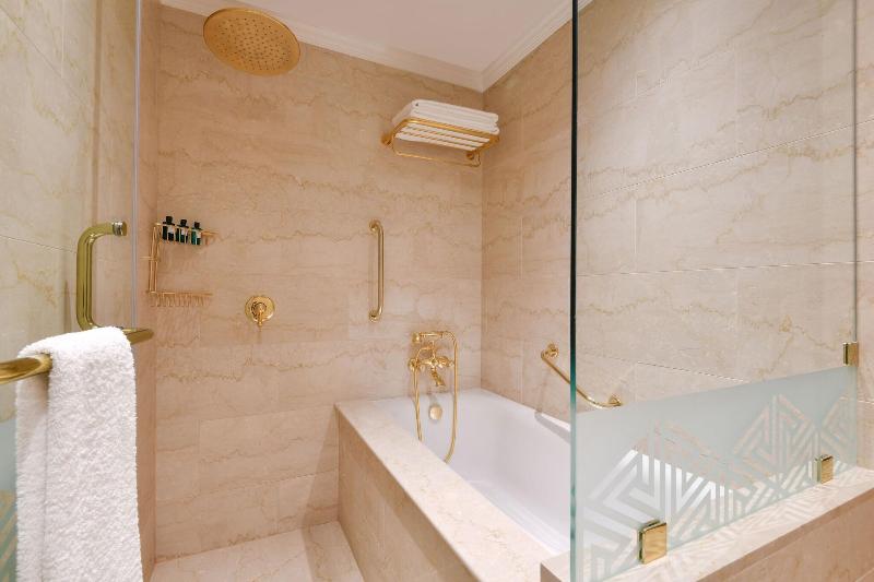 Sheraton Grand Doha Resort & Convention Hotel - Oda