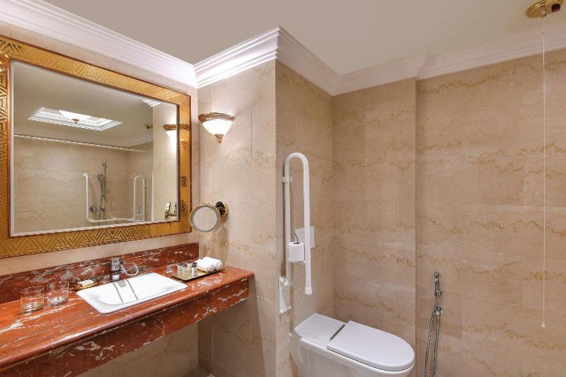 Sheraton Grand Doha Resort & Convention Hotel - Oda
