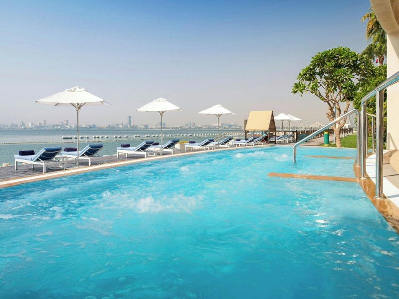 Sheraton Grand Doha Resort & Convention Hotel - Havuz