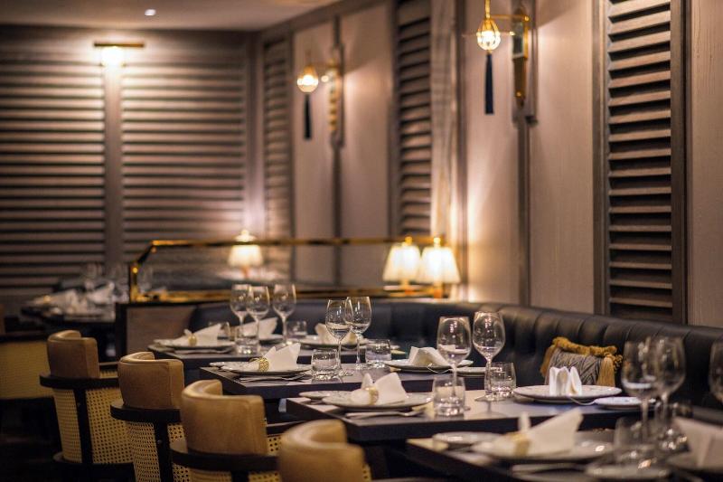 Sheraton Grand Doha Resort & Convention Hotel - Restoran