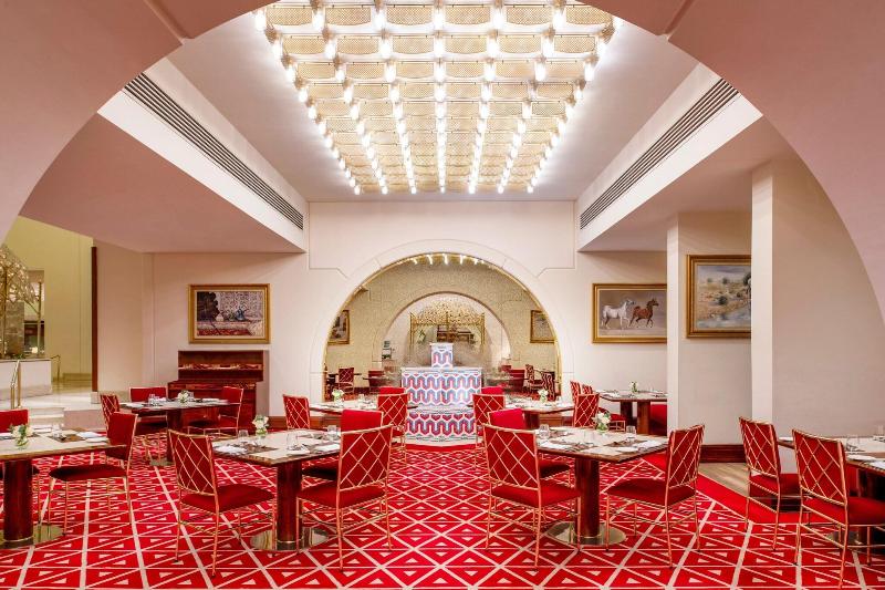 Sheraton Grand Doha Resort & Convention Hotel - Restoran