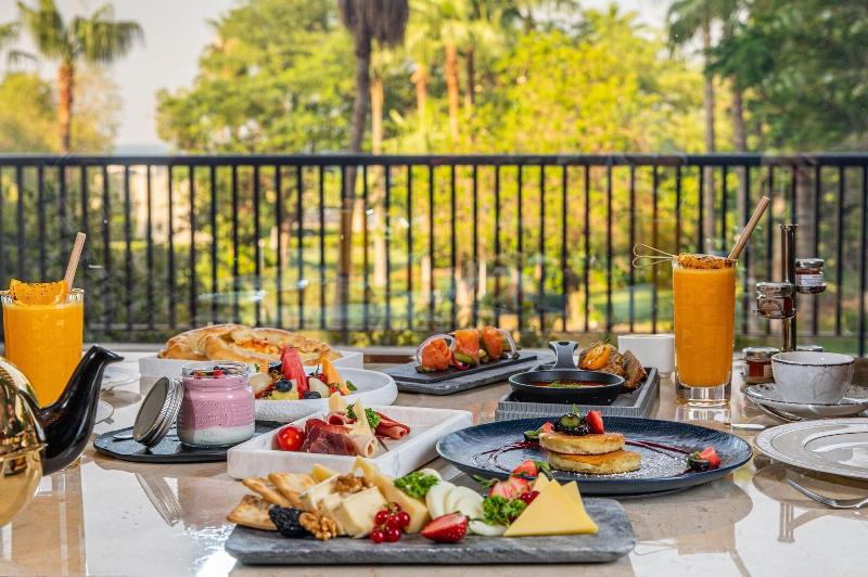 Sheraton Grand Doha Resort & Convention Hotel - Restoran