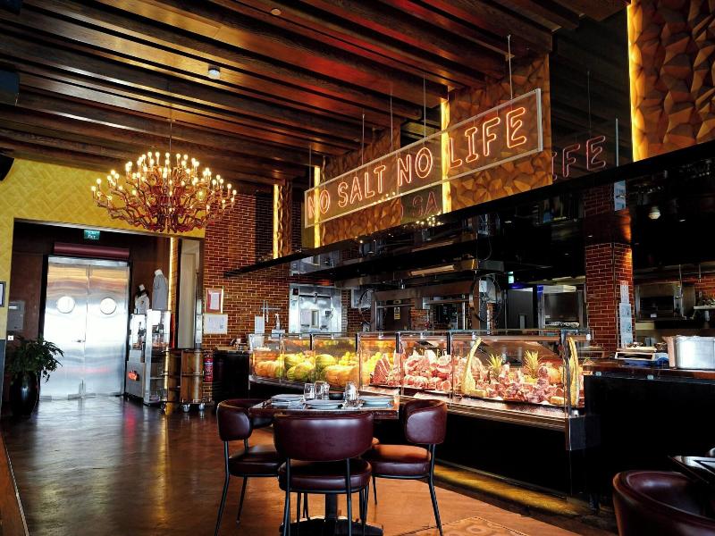 Sheraton Grand Doha Resort & Convention Hotel - Restoran