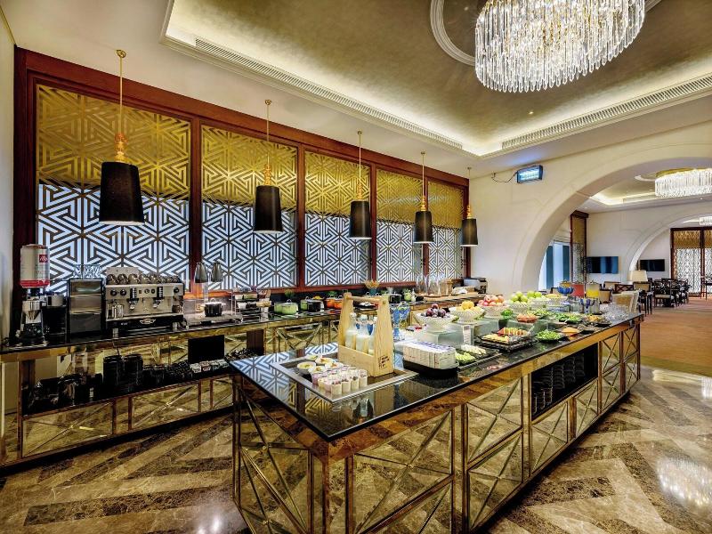 Sheraton Grand Doha Resort & Convention Hotel - Restoran