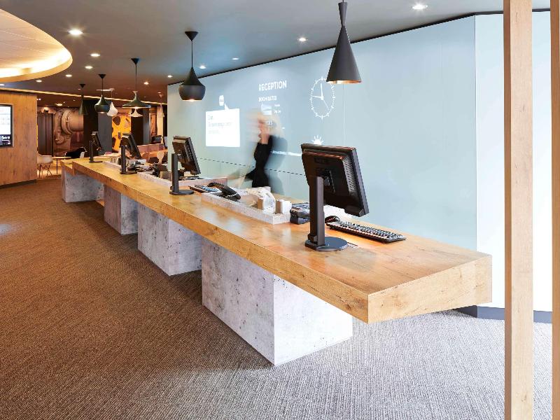 ibis London Heathrow Airport - Lobi