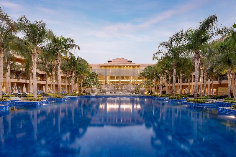 Dusit Thani LakeView Cairo - Genel