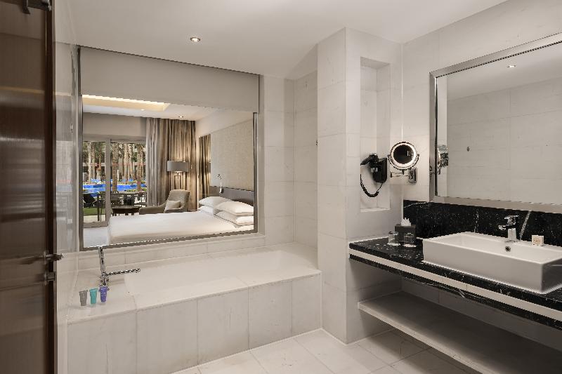Dusit Thani LakeView Cairo - Oda