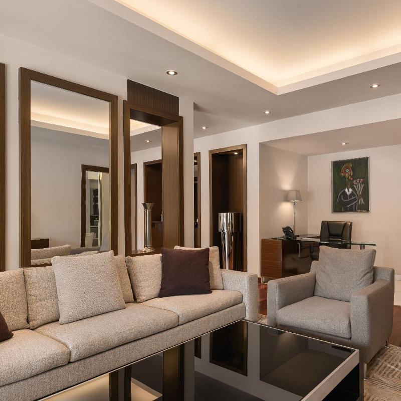 Dusit Thani LakeView Cairo - Oda