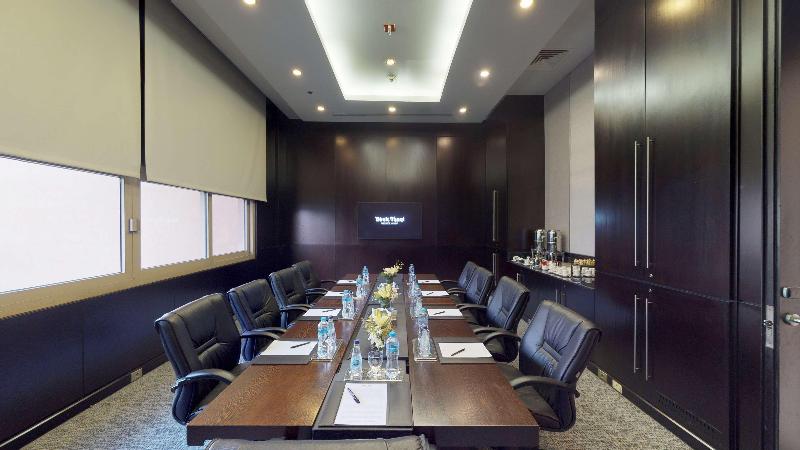 Dusit Thani LakeView Cairo - Oda