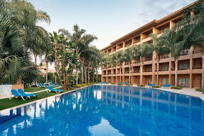 Dusit Thani LakeView Cairo - Havuz