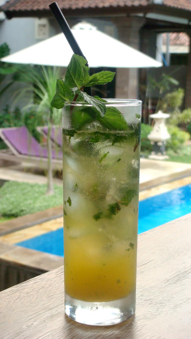 Puri Sading Hotel - Bar