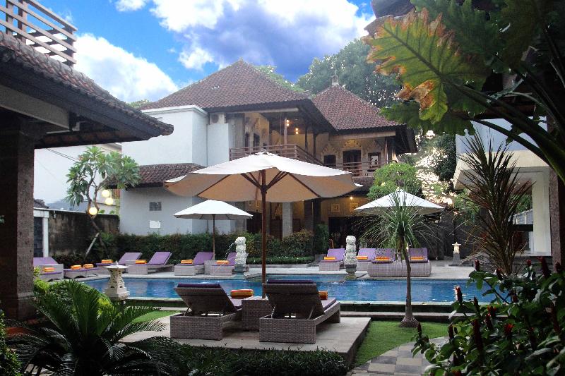 Puri Sading Hotel - Havuz