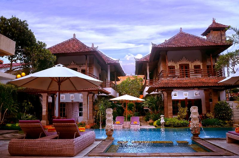Puri Sading Hotel - Havuz