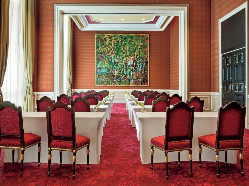 The Ritz-Carlton, Doha - Toplantı