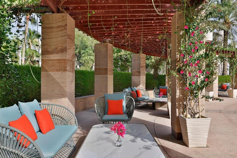 The Ritz-Carlton, Doha - Genel