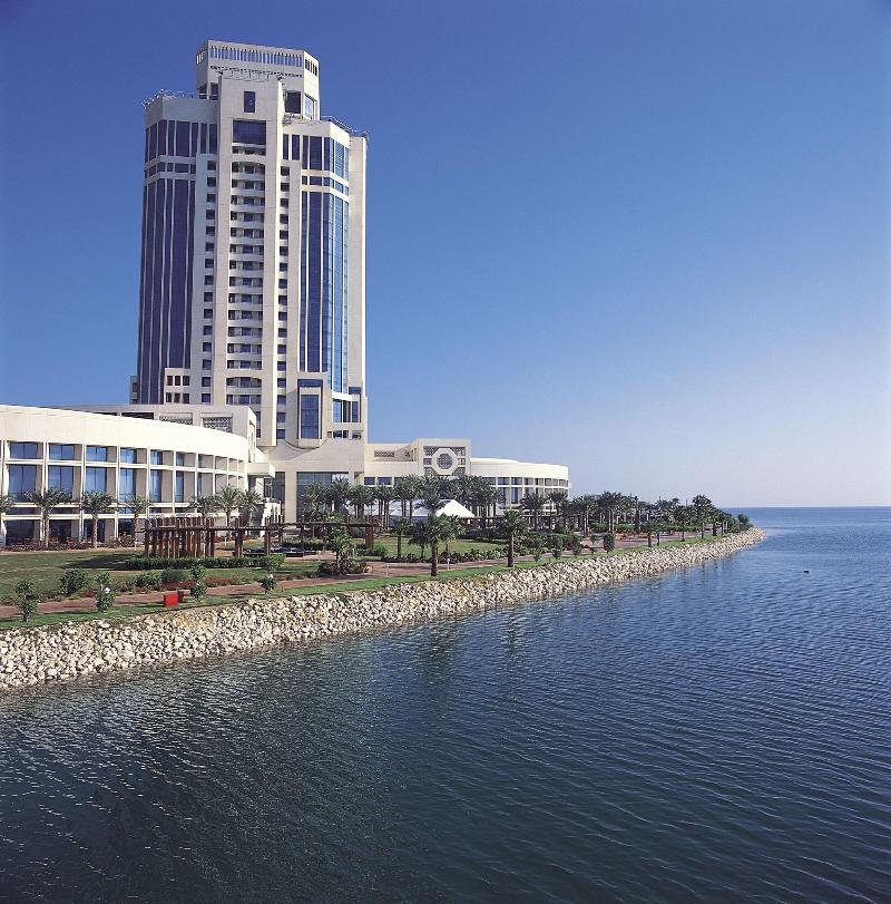 The Ritz-Carlton, Doha - Genel