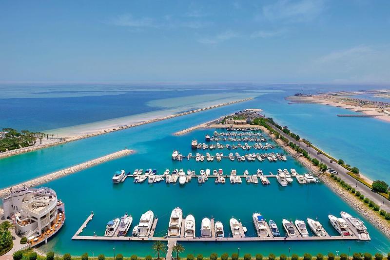 The Ritz-Carlton, Doha - Genel