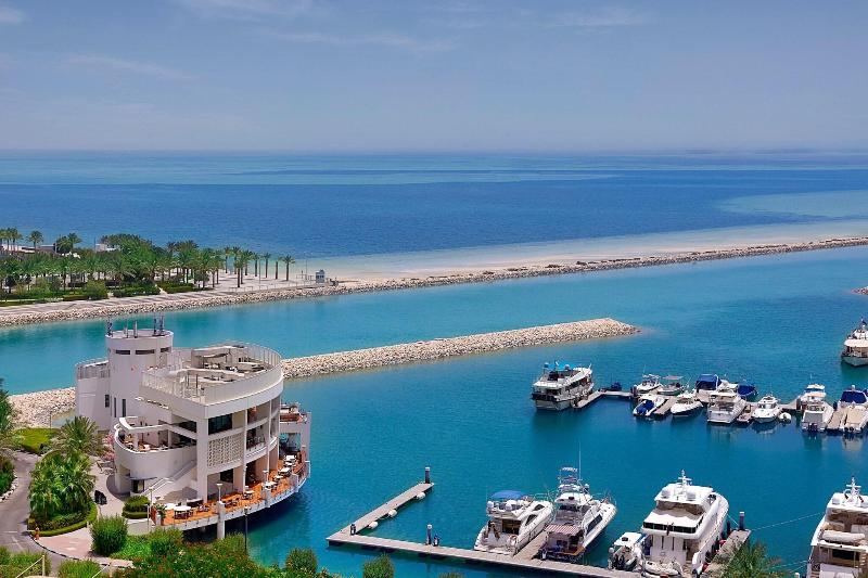 The Ritz-Carlton, Doha - Genel