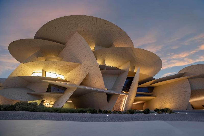 The Ritz-Carlton, Doha - Genel