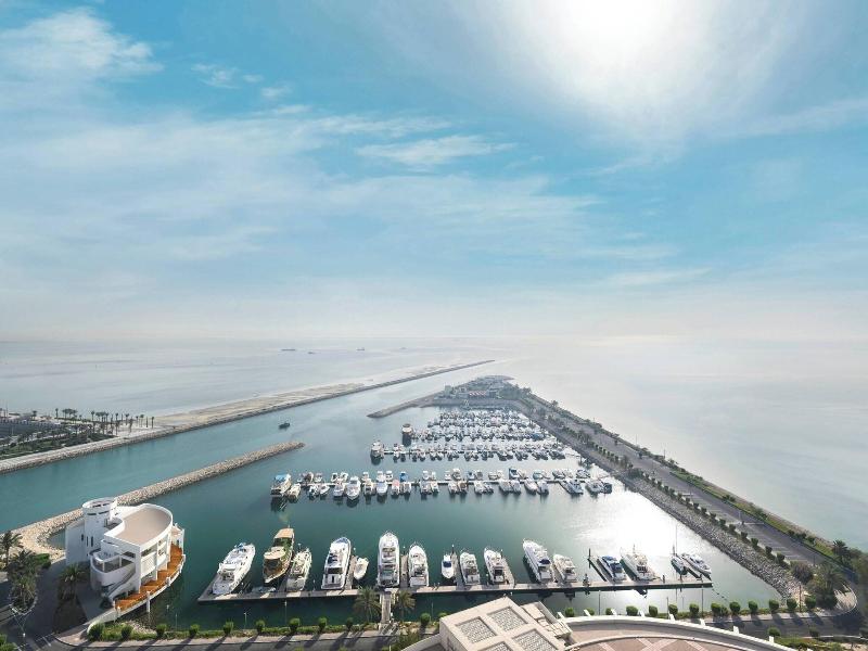 The Ritz-Carlton, Doha - Genel