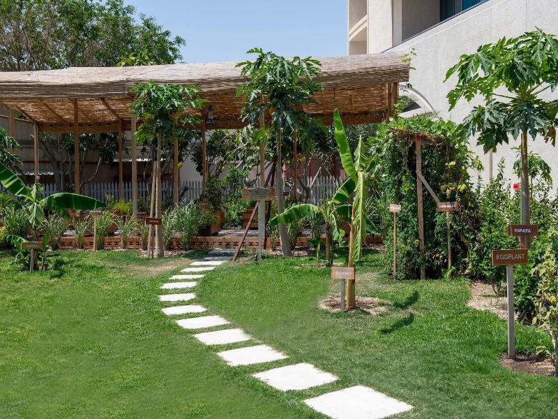 The Ritz-Carlton, Doha - Genel