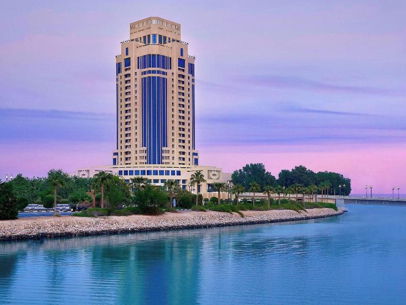 The Ritz-Carlton, Doha - Genel