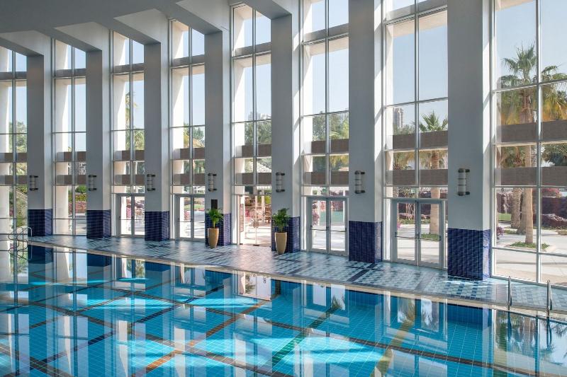 The Ritz-Carlton, Doha - Havuz