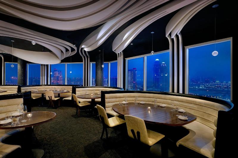 The Ritz-Carlton, Doha - Restoran
