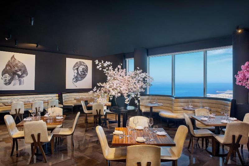 The Ritz-Carlton, Doha - Restoran