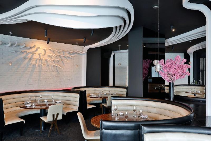 The Ritz-Carlton, Doha - Restoran