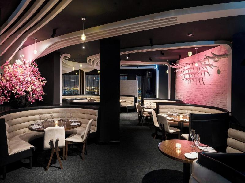 The Ritz-Carlton, Doha - Restoran