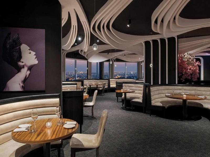 The Ritz-Carlton, Doha - Restoran