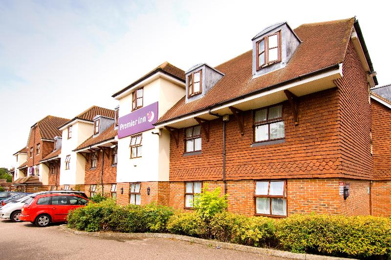 Premier Inn London Gatwick South - Genel