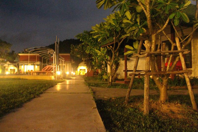 Golden Bay Cottages - Genel