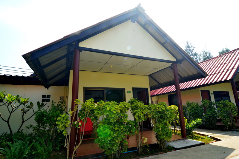 Golden Bay Cottages - Oda