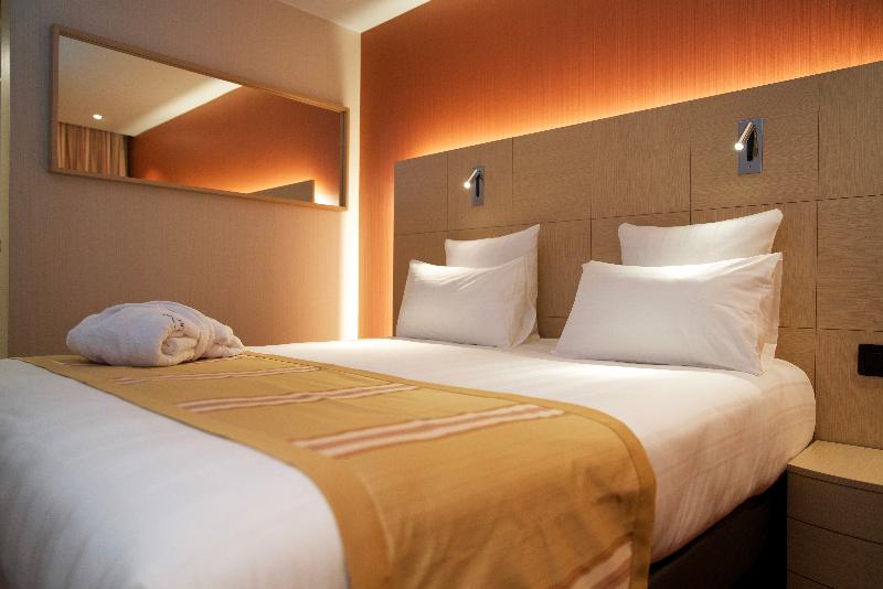 Nash Airport Hotel - Oda