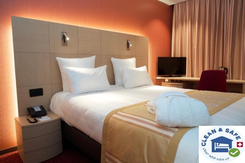 Nash Airport Hotel - Oda