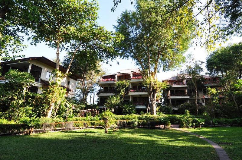 Birds and Bees Resort - Genel
