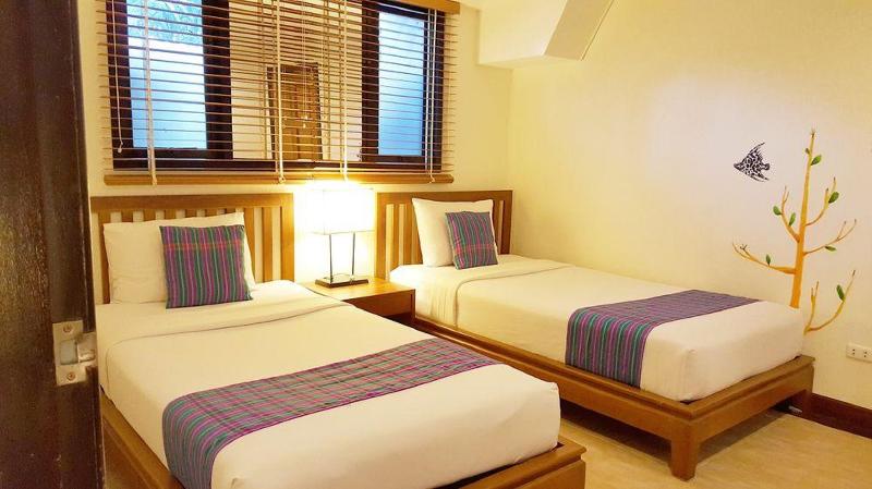 Birds and Bees Resort - Oda