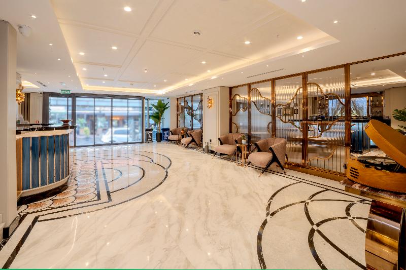 Grand Hilarium Hotel - Lobi