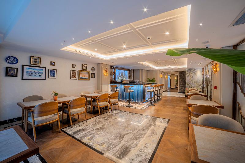 Grand Hilarium Hotel - Lobi