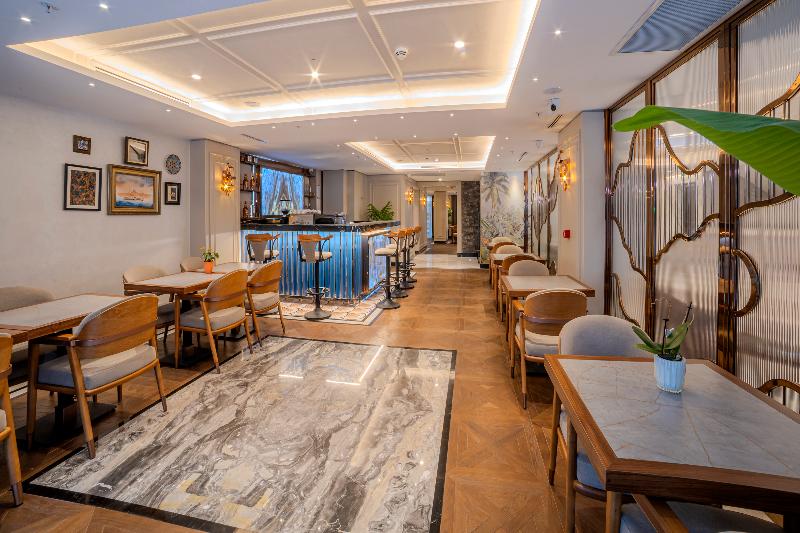 Grand Hilarium Hotel - Lobi