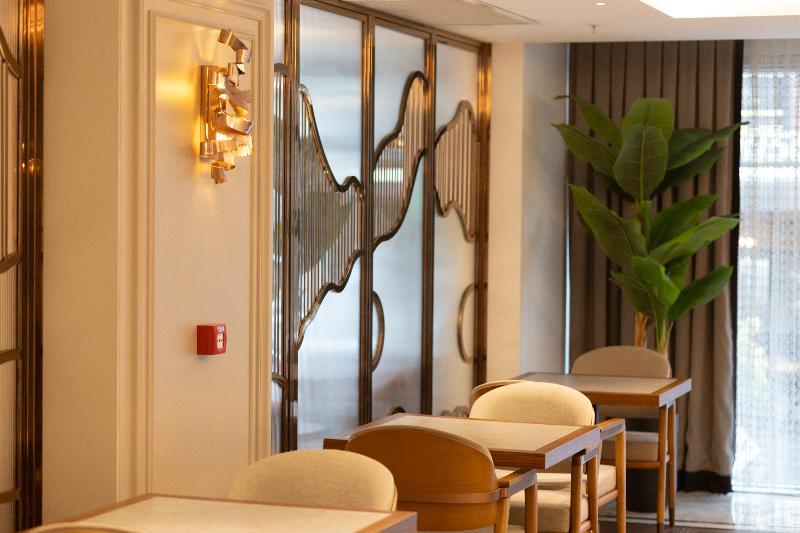 Grand Hilarium Hotel - Lobi