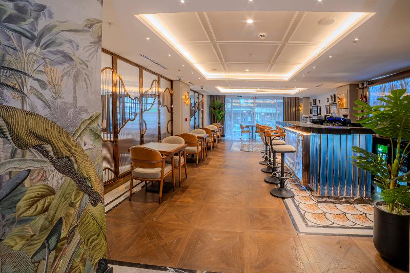 Grand Hilarium Hotel - Lobi