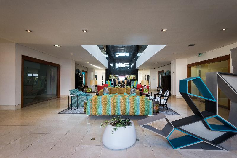 Azoris Royal Garden Leisure & Conference Hotel - Lobi