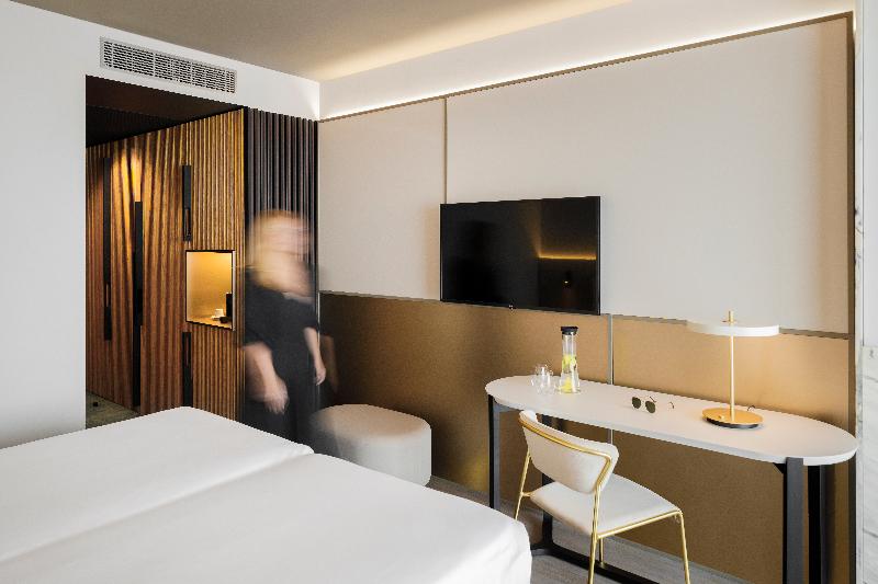 Azoris Royal Garden Leisure & Conference Hotel - Oda