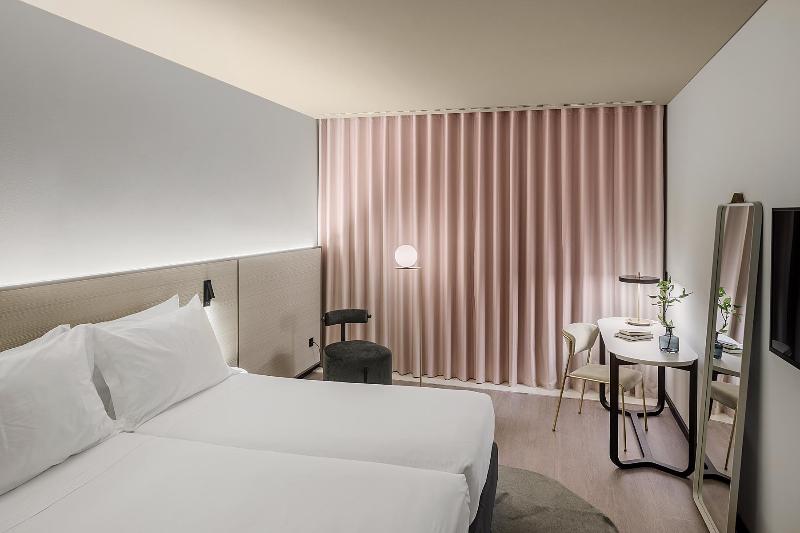 Azoris Royal Garden Leisure & Conference Hotel - Oda