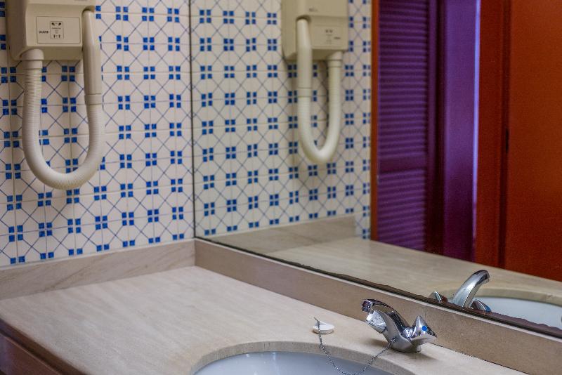 Azoris Faial Garden - Resort Hotel - Oda