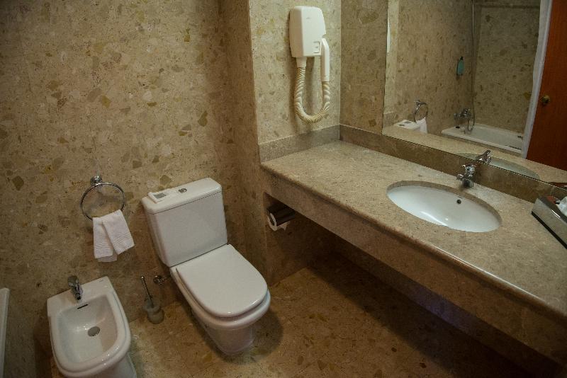 Azoris Faial Garden - Resort Hotel - Oda
